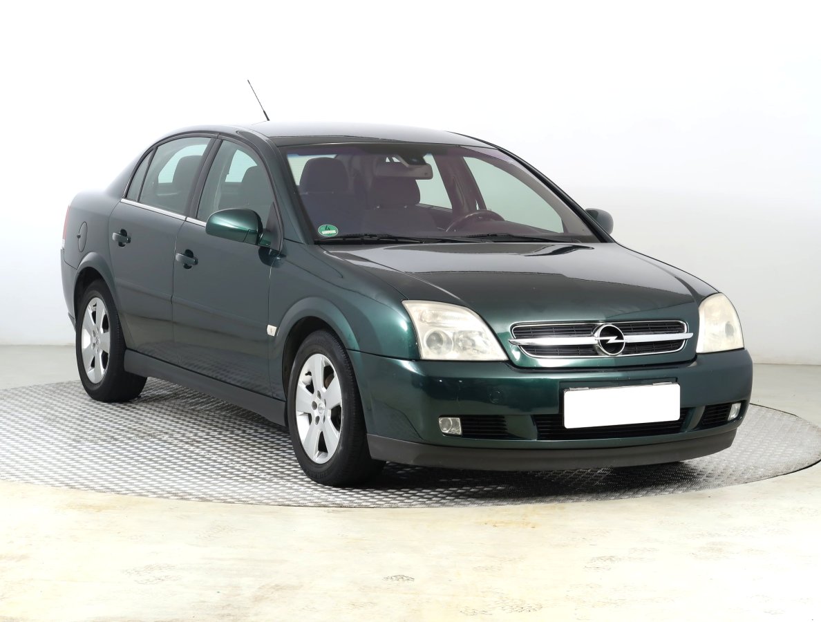 Opel Vectra, 2004 - celkový pohled