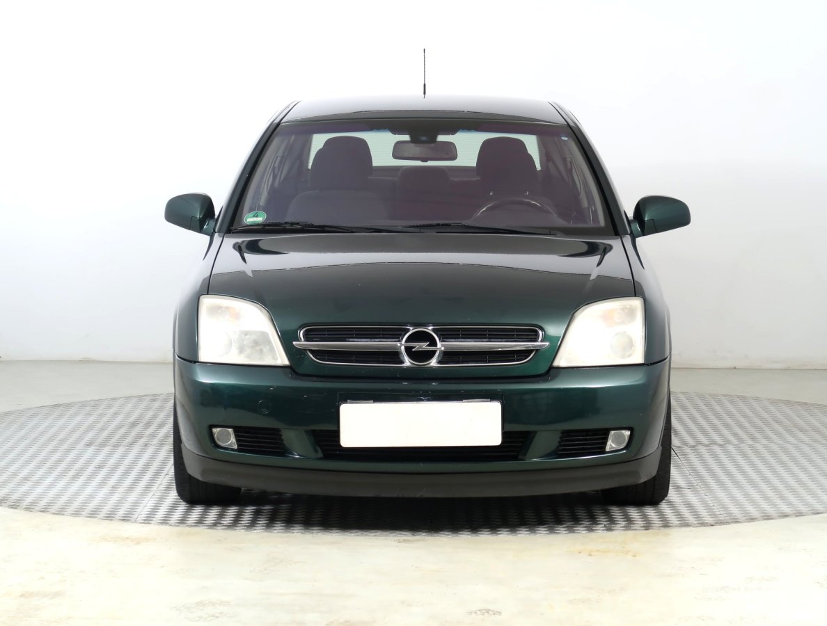 Opel Vectra, 2004 - pohled č. 2