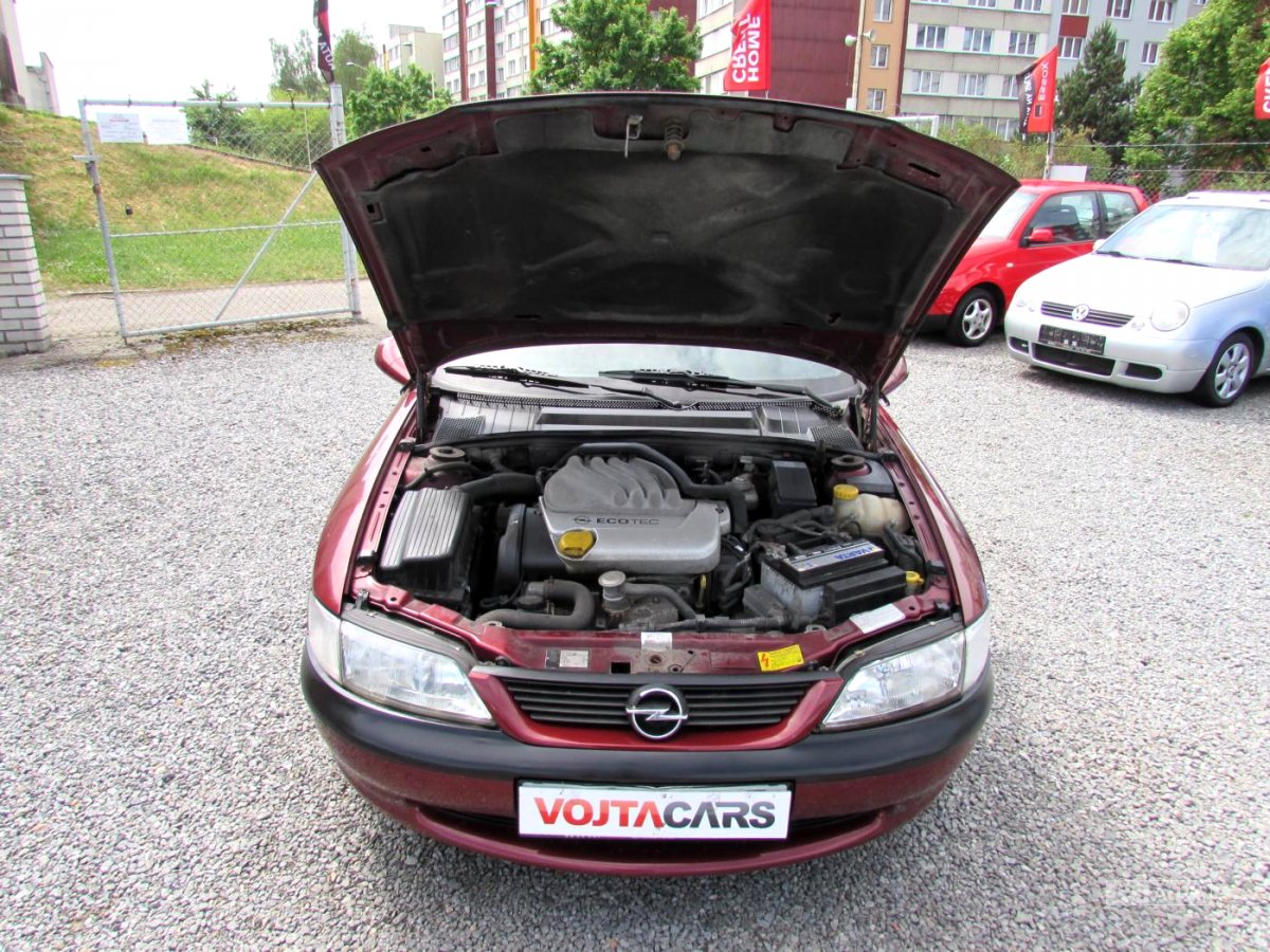 Opel Vectra, 1996 - pohled č. 11