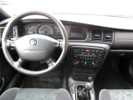 Opel Vectra, 1998 - pohled č. 12
