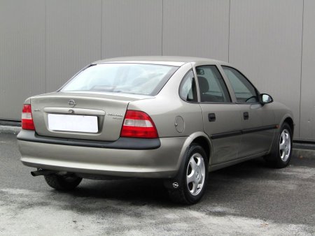 Opel Vectra, 1998 - pohled č. 5