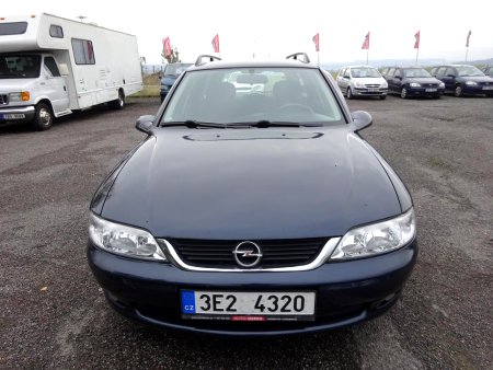Opel Vectra, 2001 - pohled č. 2