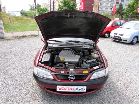 Opel Vectra, 1996 - pohled č. 11