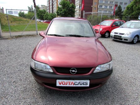 Opel Vectra, 1996 - pohled č. 2