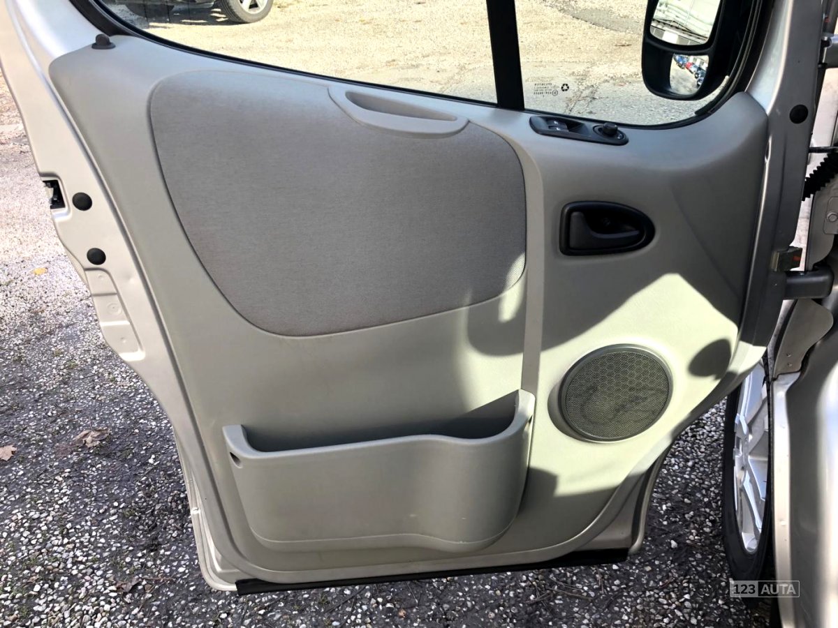 Opel Vivaro, 2005 - pohled č. 9