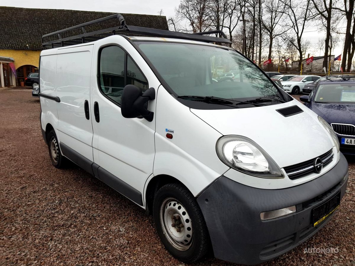 Opel Vivaro, 2003 - pohled č. 3