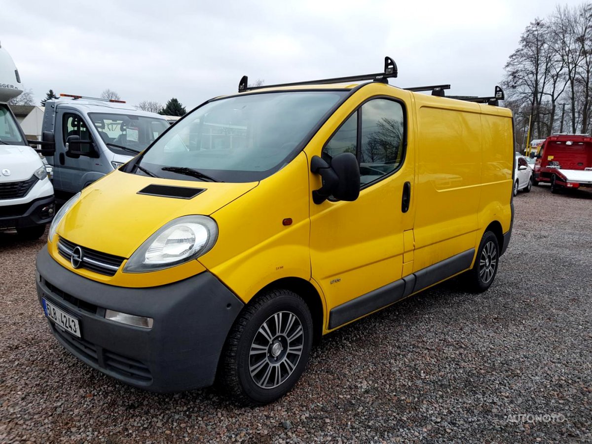 Opel Vivaro, 2004 - pohled č. 3