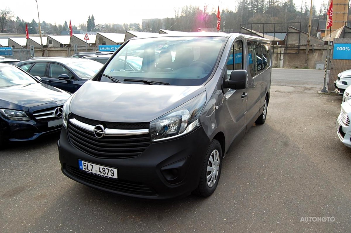 Opel Vivaro, 2015 - celkový pohled