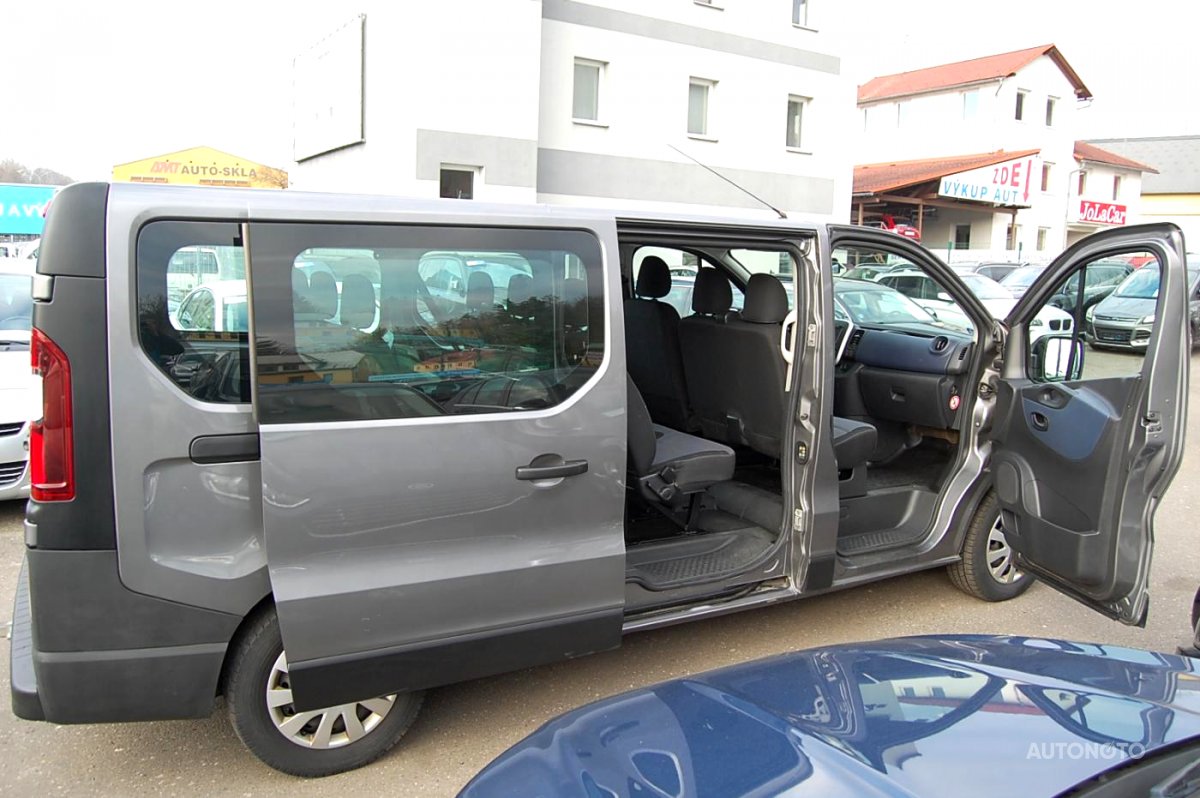 Opel Vivaro, 2015 - pohled č. 2