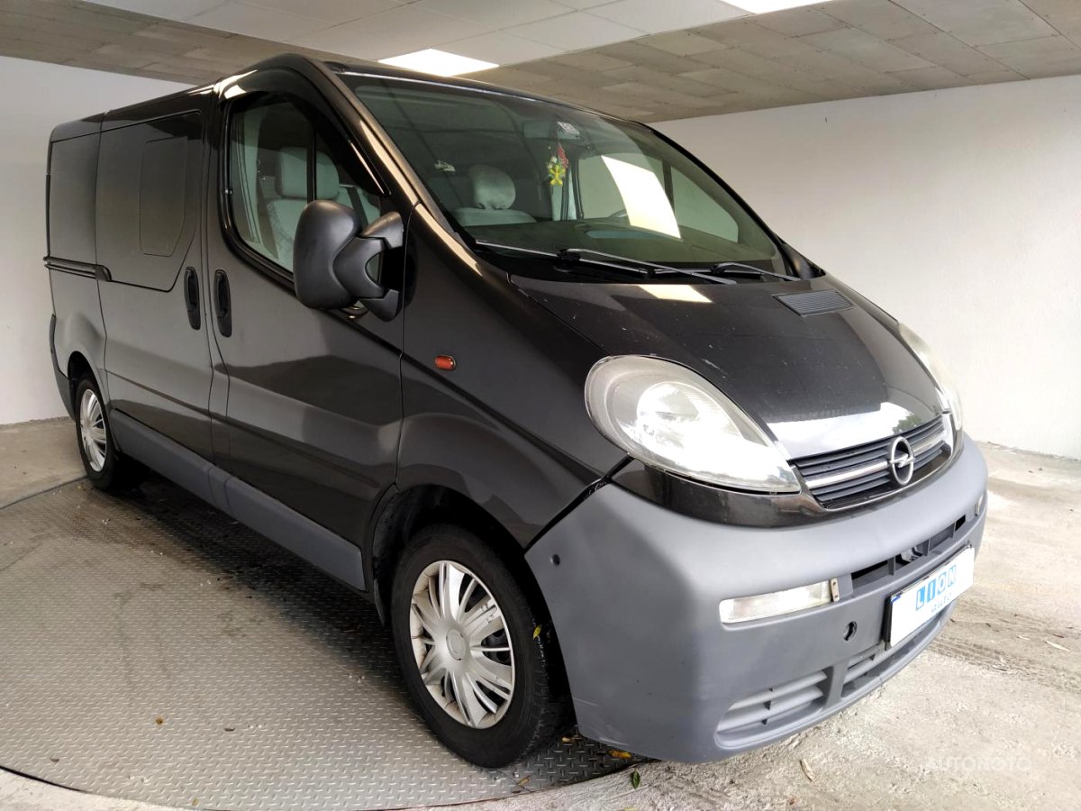 Opel Vivaro, 2003 - celkový pohled