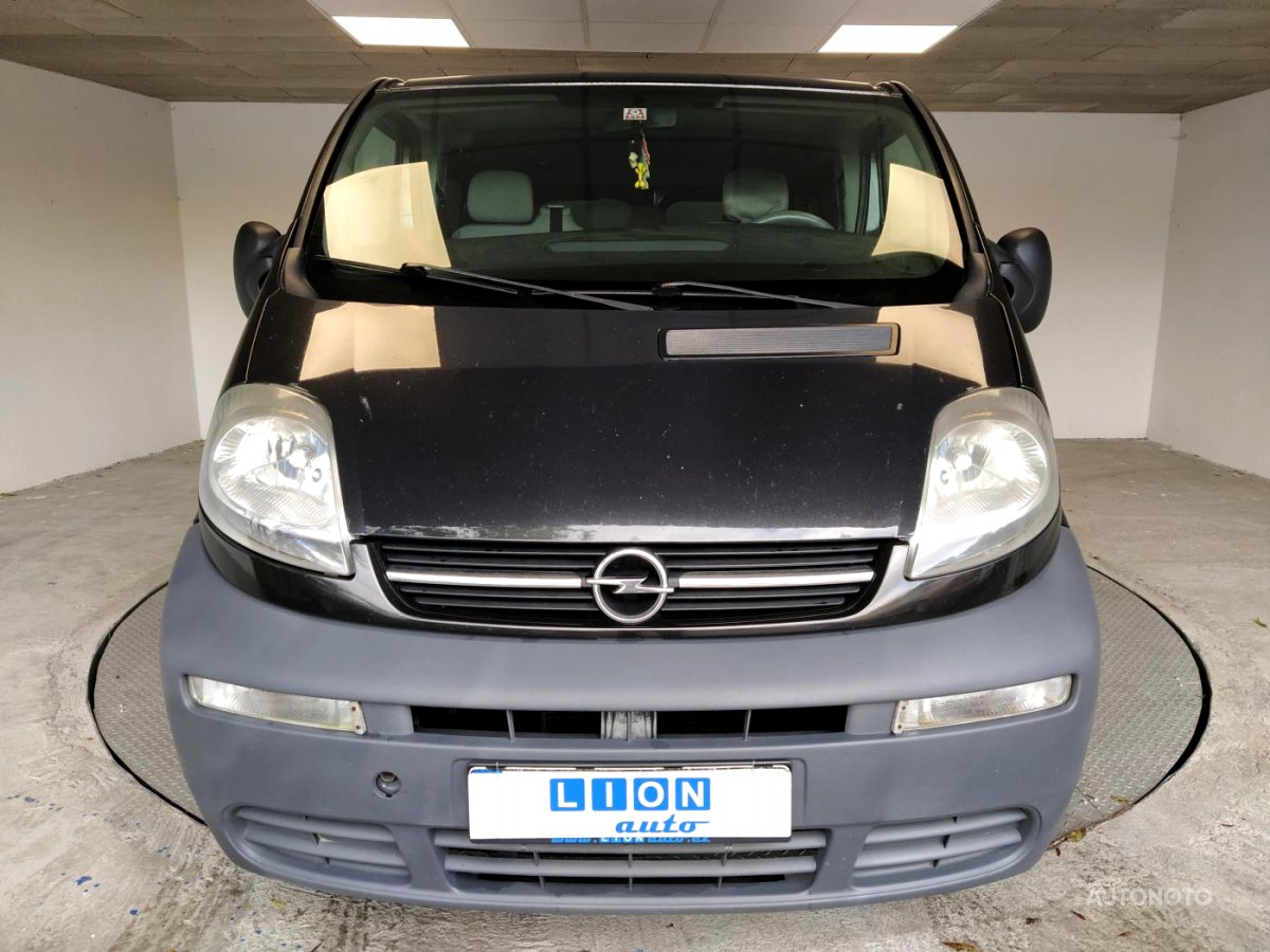 Opel Vivaro, 2003 - pohled č. 2