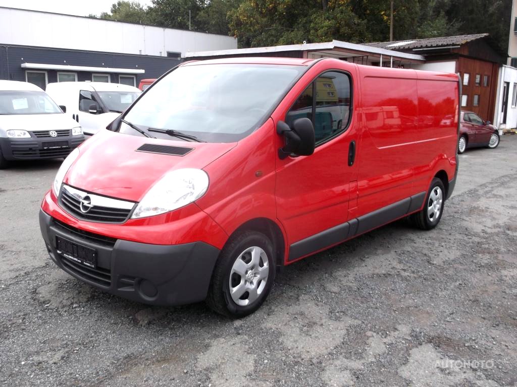 Opel Vivaro, 2011 - celkový pohled