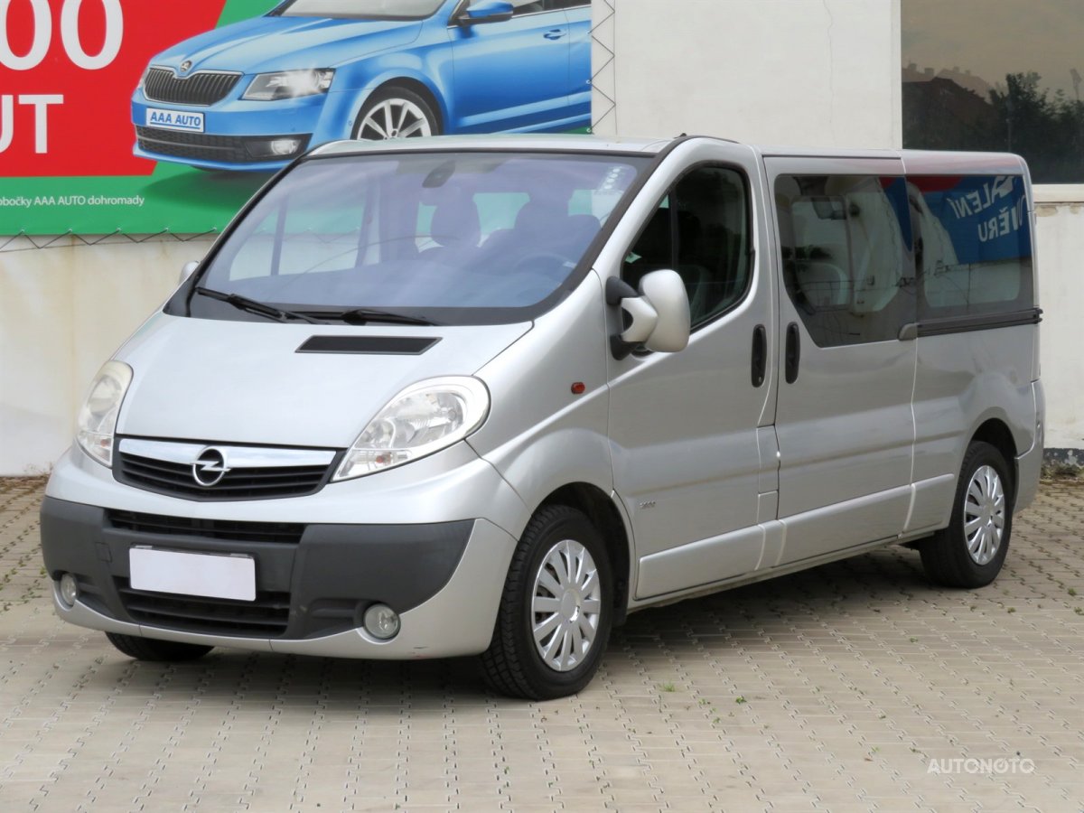 Opel Vivaro, 2011 - pohled č. 3