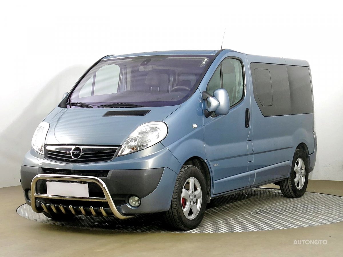 Opel Vivaro, 2011 - pohled č. 3