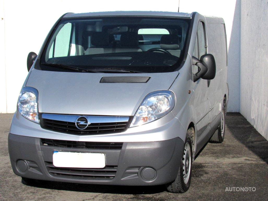 Opel Vivaro, 2009 - pohled č. 3