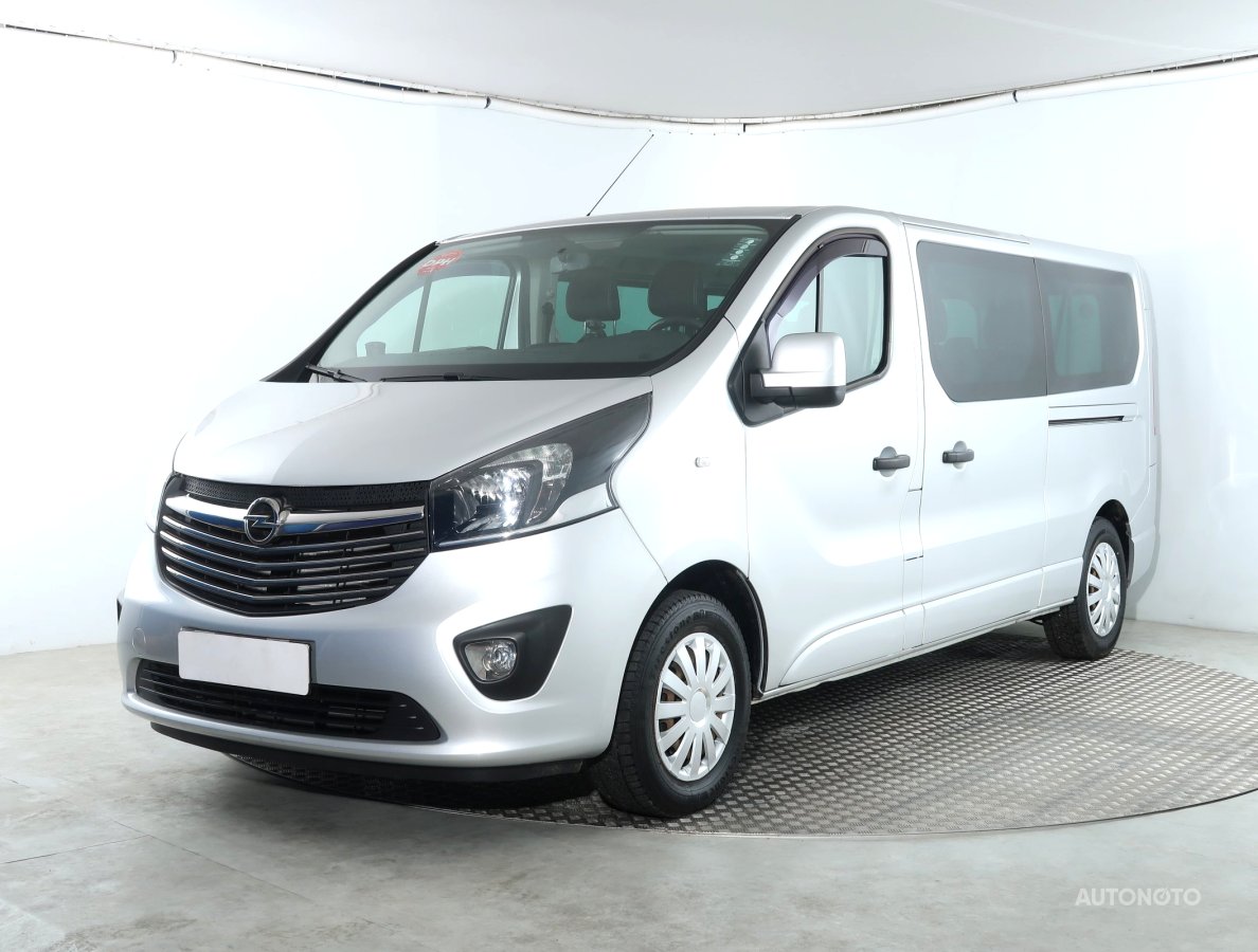 Opel Vivaro, 2017 - pohled č. 3