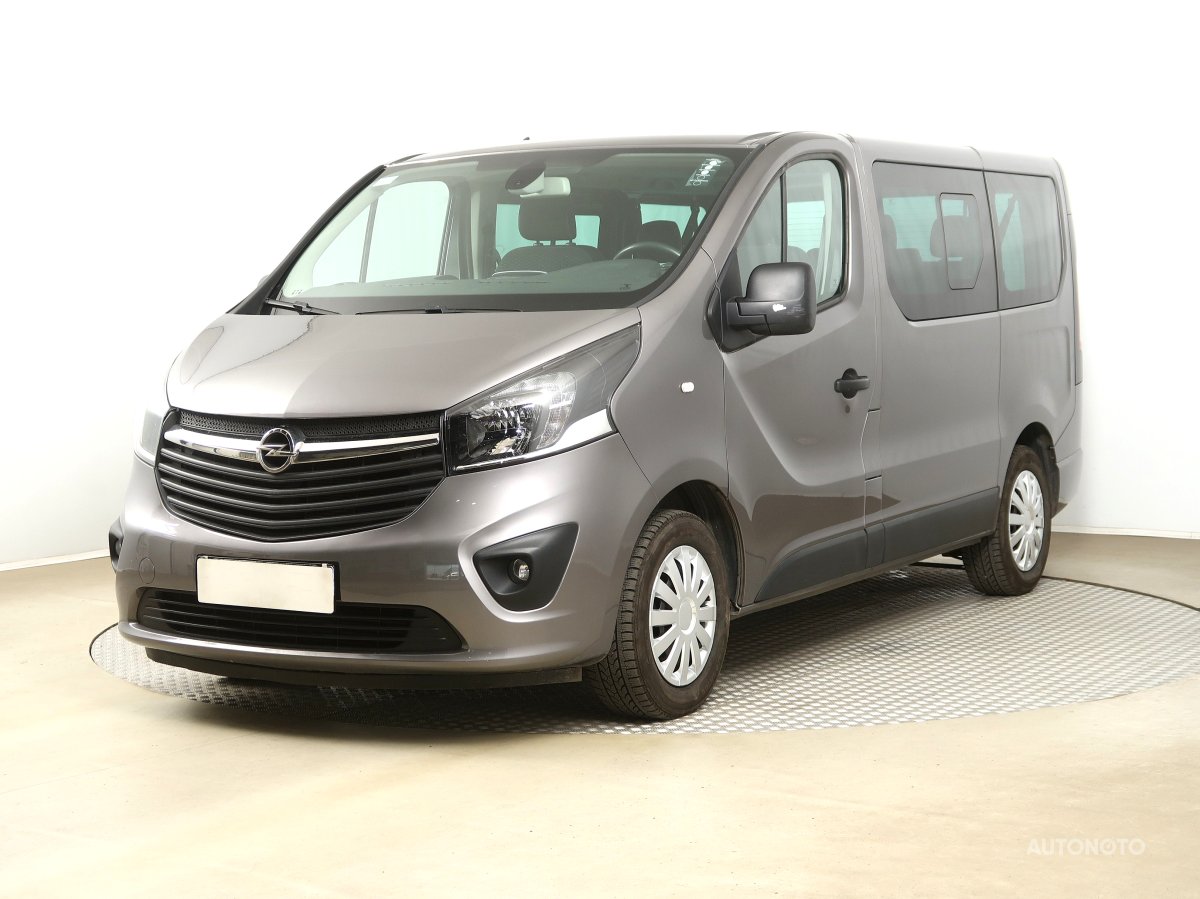 Opel Vivaro, 2015 - pohled č. 3