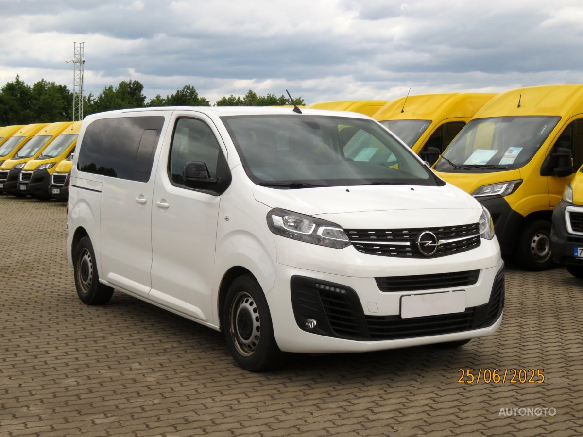 Opel Vivaro, 2022 - celkový pohled