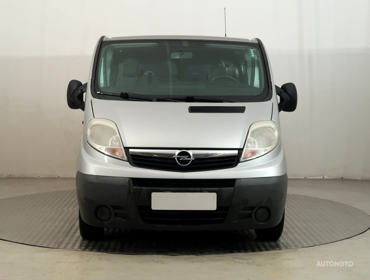 Opel Vivaro, 2008 - pohled č. 2