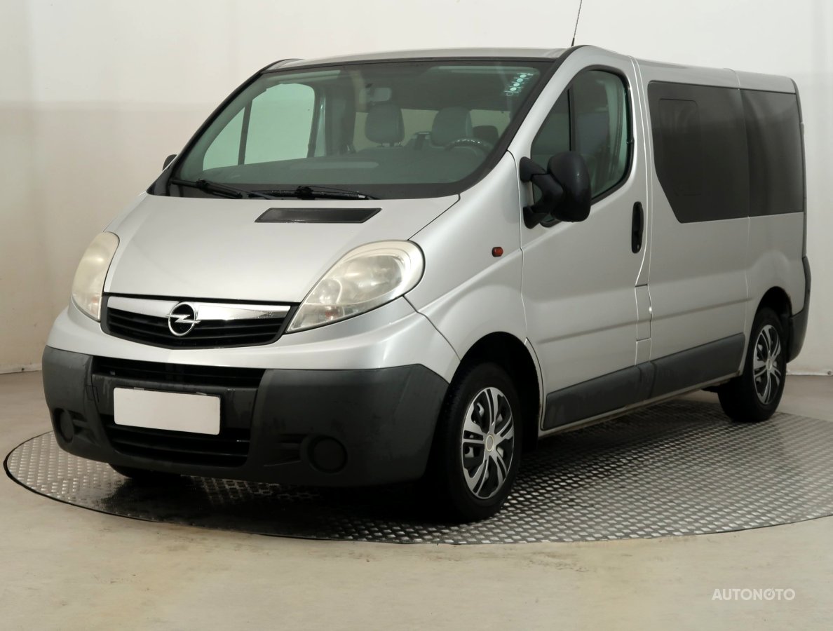 Opel Vivaro, 2008 - pohled č. 3