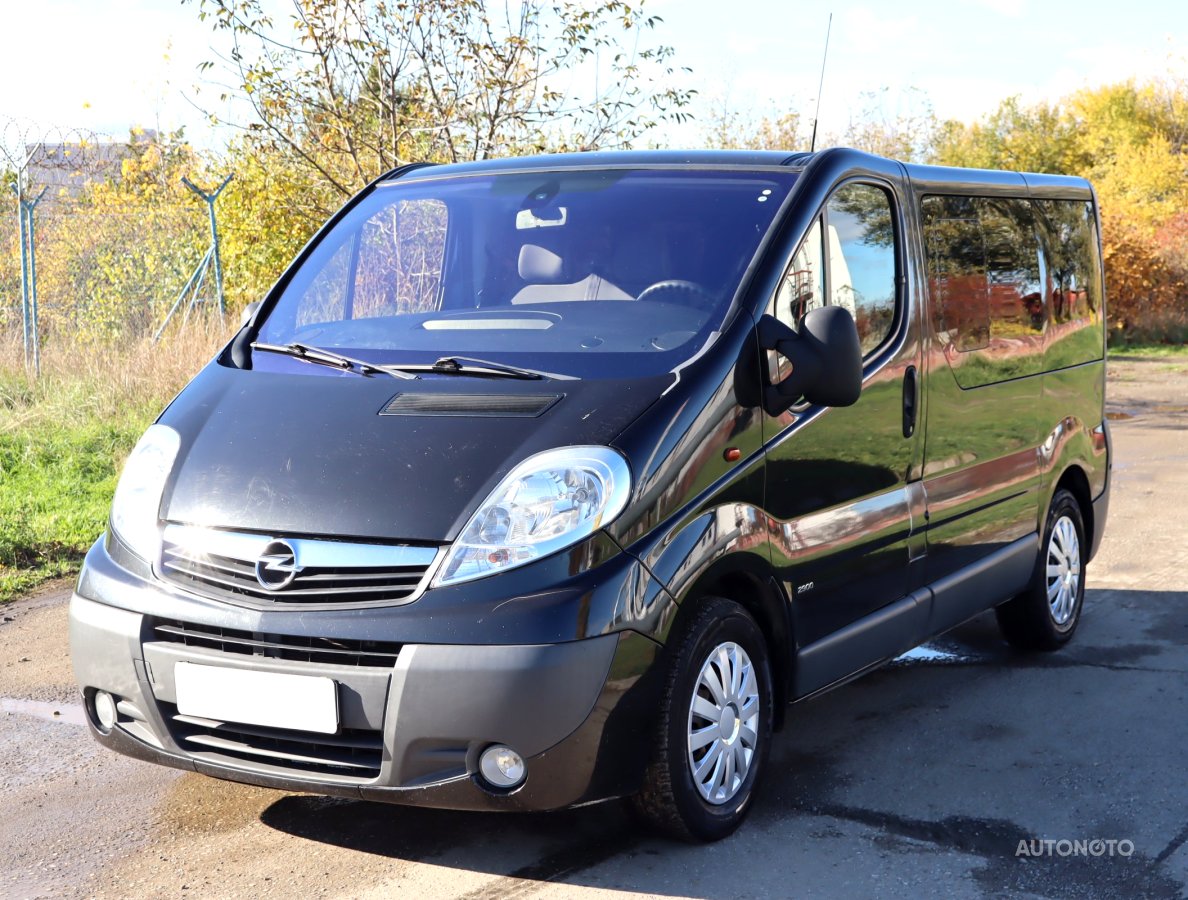 Opel Vivaro, 2008 - pohled č. 3