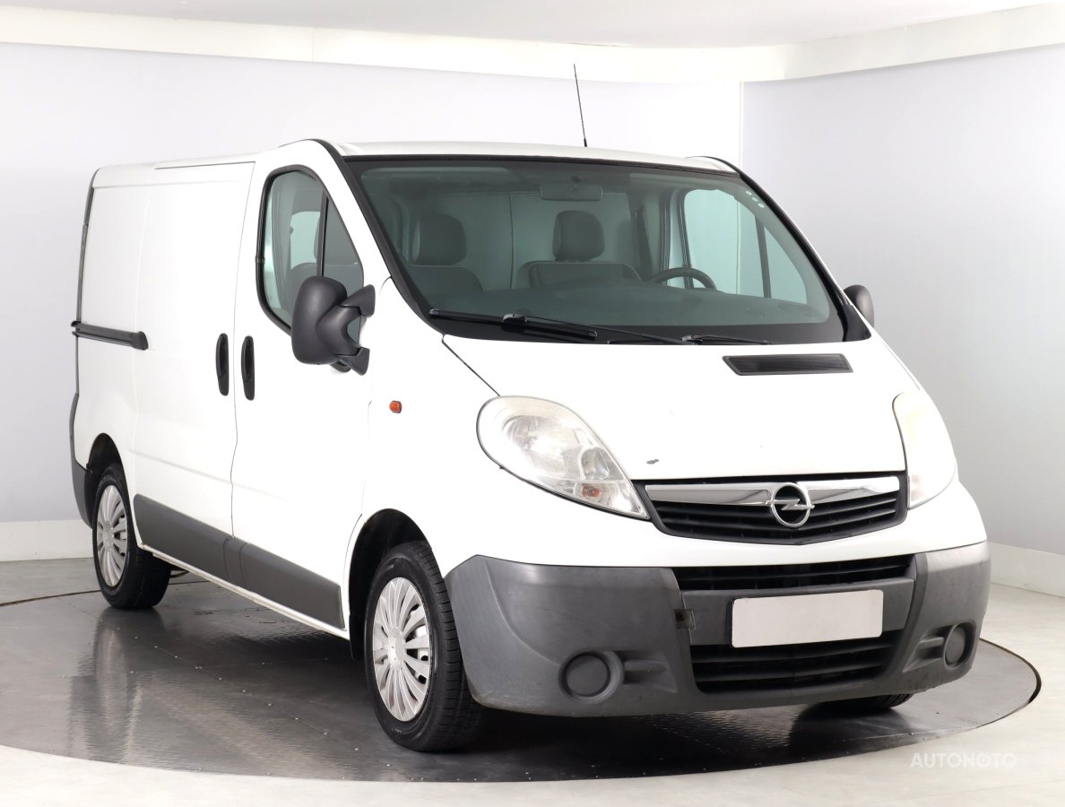 Opel Vivaro, 2013 - celkový pohled