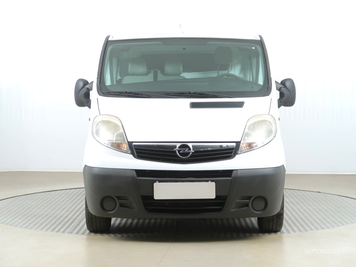 Opel Vivaro, 2010 - pohled č. 2