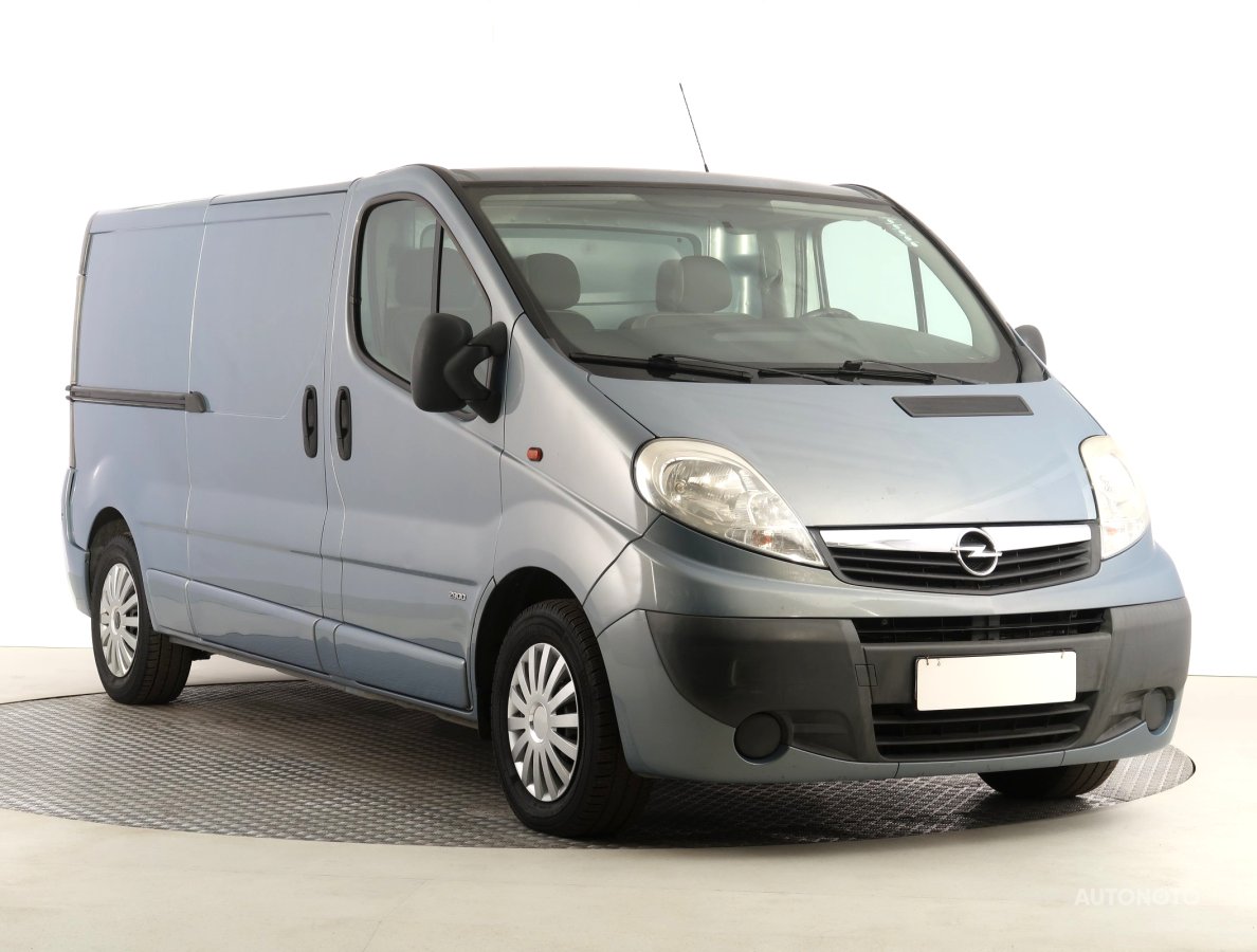 Opel Vivaro, 2008 - celkový pohled