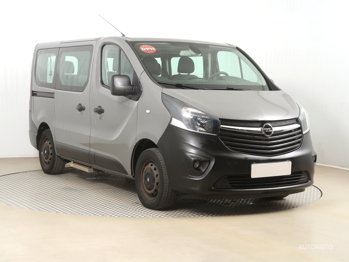 Opel Vivaro, 2017 - celkový pohled