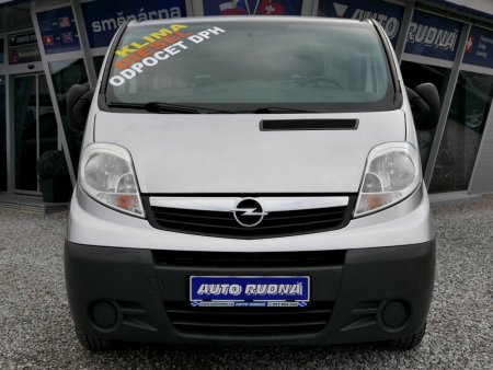 Opel Vivaro, 2011 - pohled č. 3