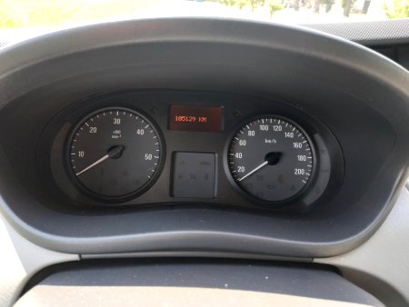 Opel Vivaro, 2012 - pohled č. 3