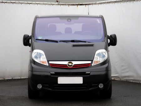 Opel Vivaro, 2011 - pohled č. 2