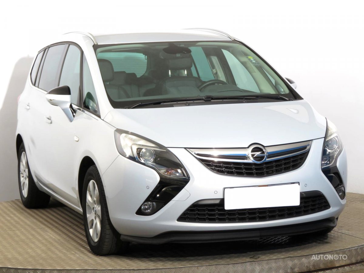 Opel Zafira Tourer, 2014 - celkový pohled