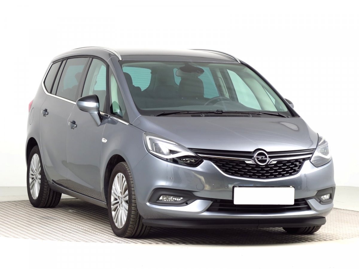 Opel Zafira Tourer, 2019 - celkový pohled