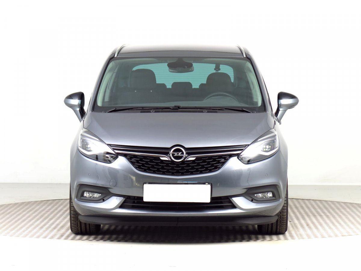 Opel Zafira Tourer, 2019 - pohled č. 2