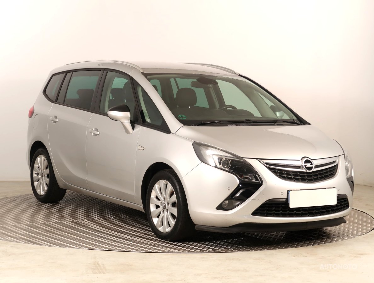 Opel Zafira, 2016 - celkový pohled