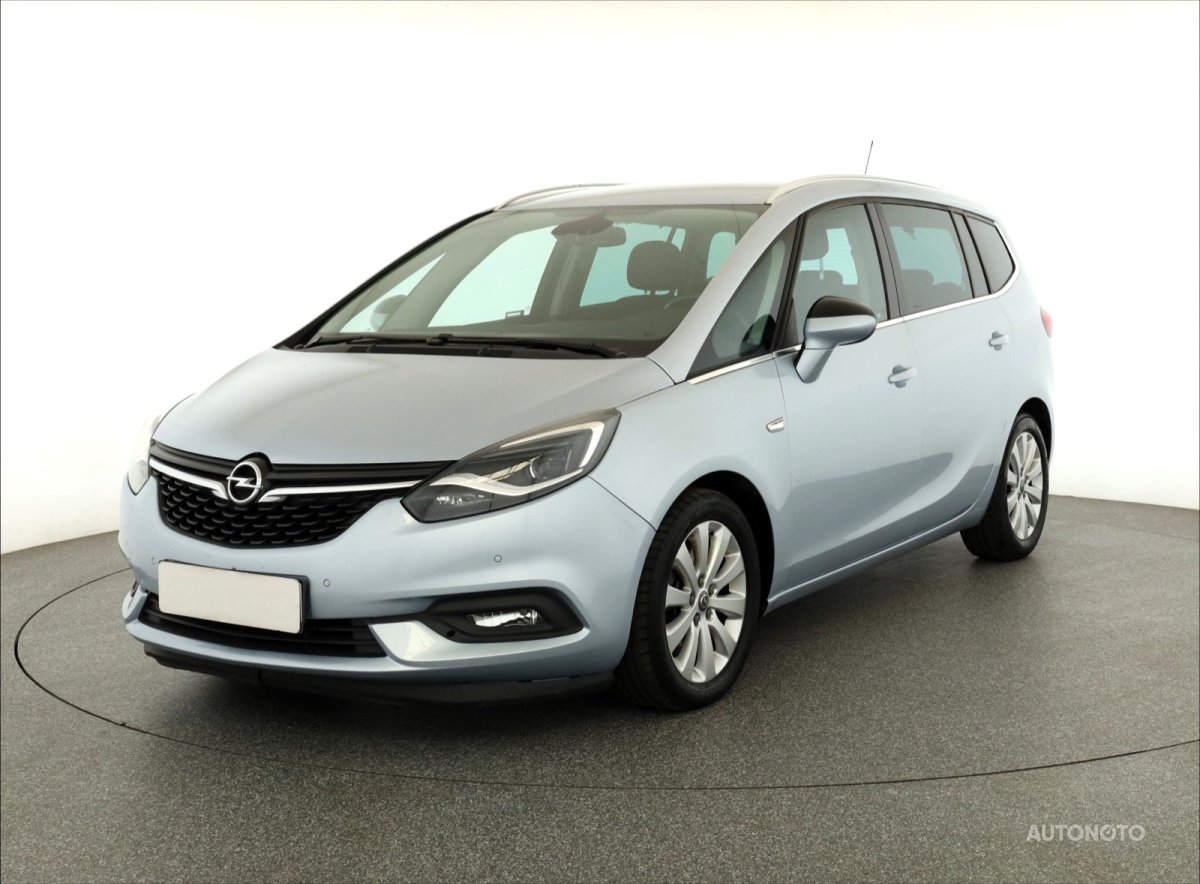 Opel Zafira, 2016 - pohled č. 3