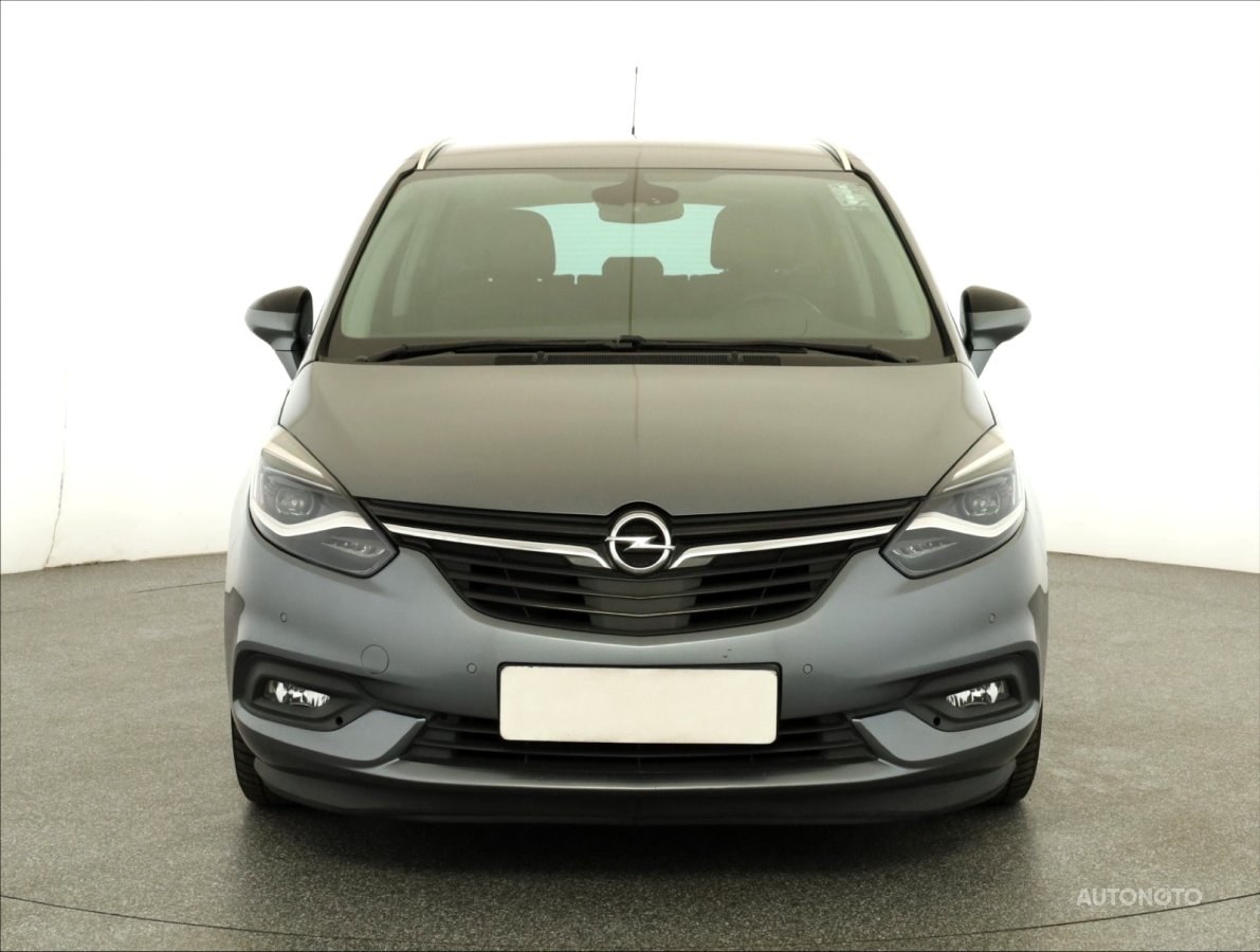 Opel Zafira Tourer, 2019 - pohled č. 2