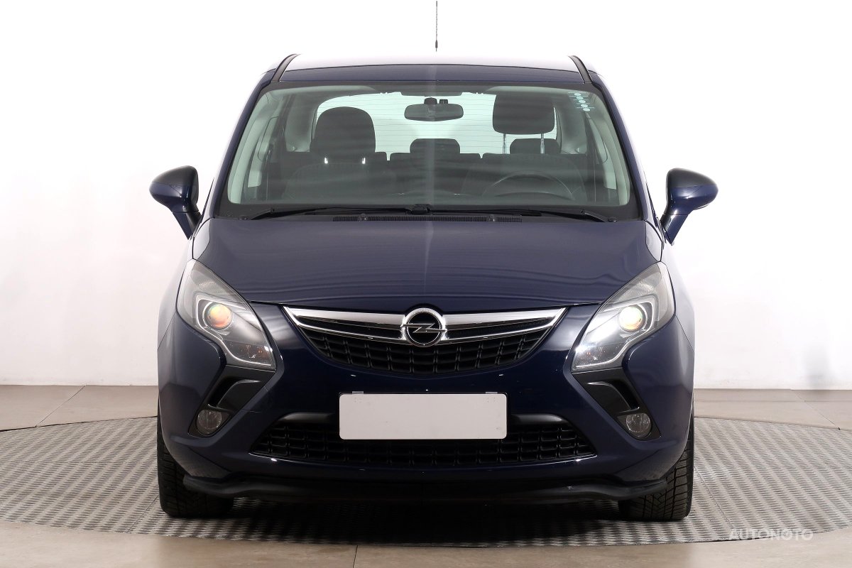 Opel Zafira Tourer, 2016 - pohled č. 2