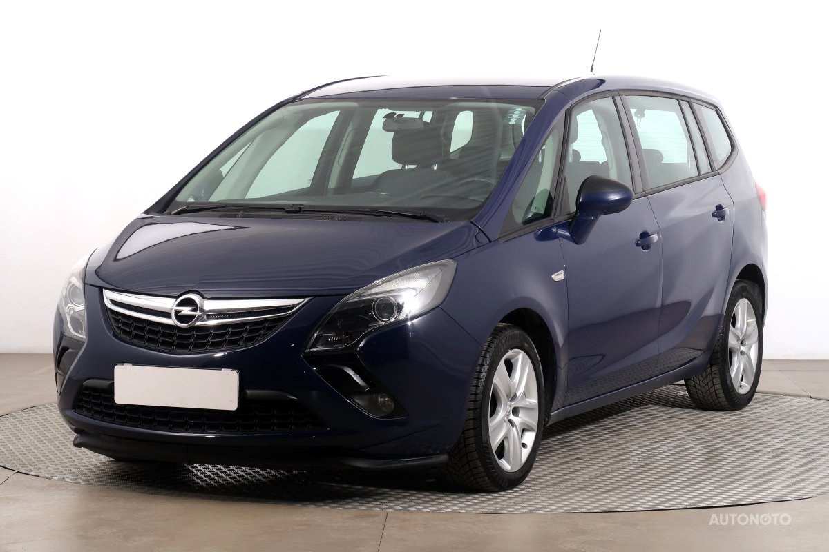 Opel Zafira Tourer, 2016 - pohled č. 3