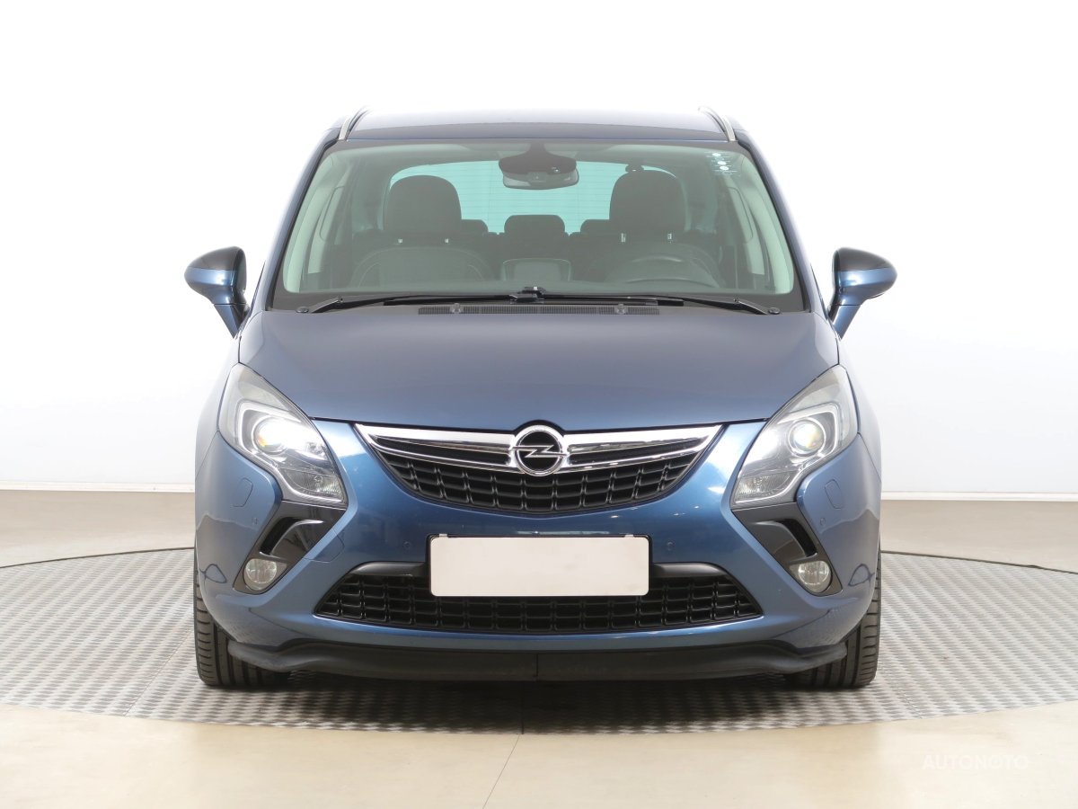 Opel Zafira Tourer, 2016 - pohled č. 2