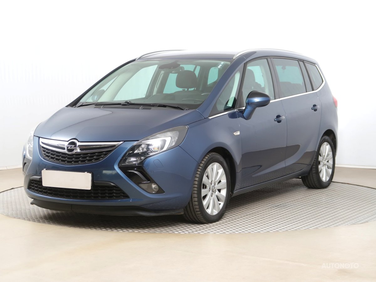 Opel Zafira Tourer, 2016 - pohled č. 3