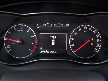 Opel Zafira Tourer, 2018 - pohled č. 10