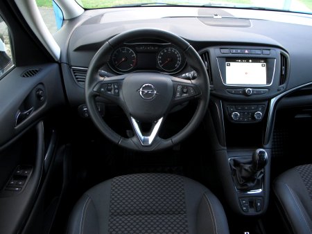 Opel Zafira Tourer, 2018 - pohled č. 9