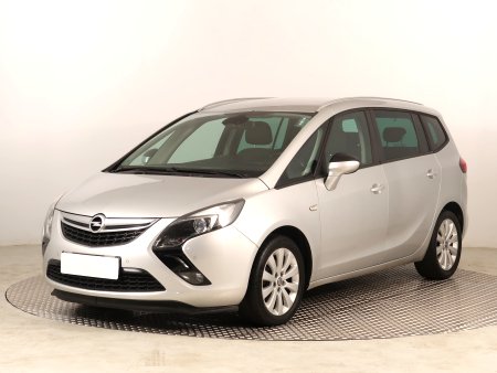 Opel Zafira, 2016 - pohled č. 3