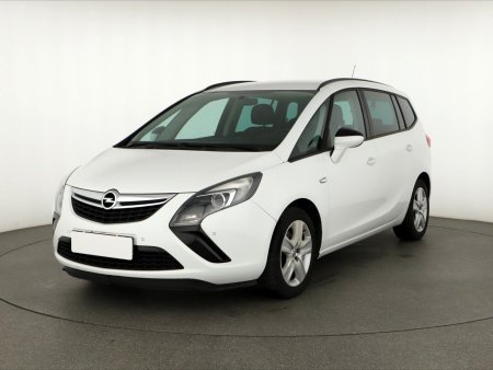 Opel Zafira, 2015 - pohled č. 3