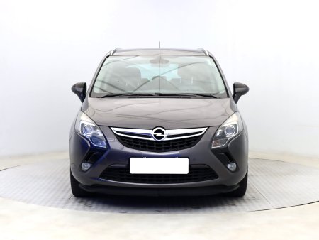 Opel Zafira, 2012 - pohled č. 2