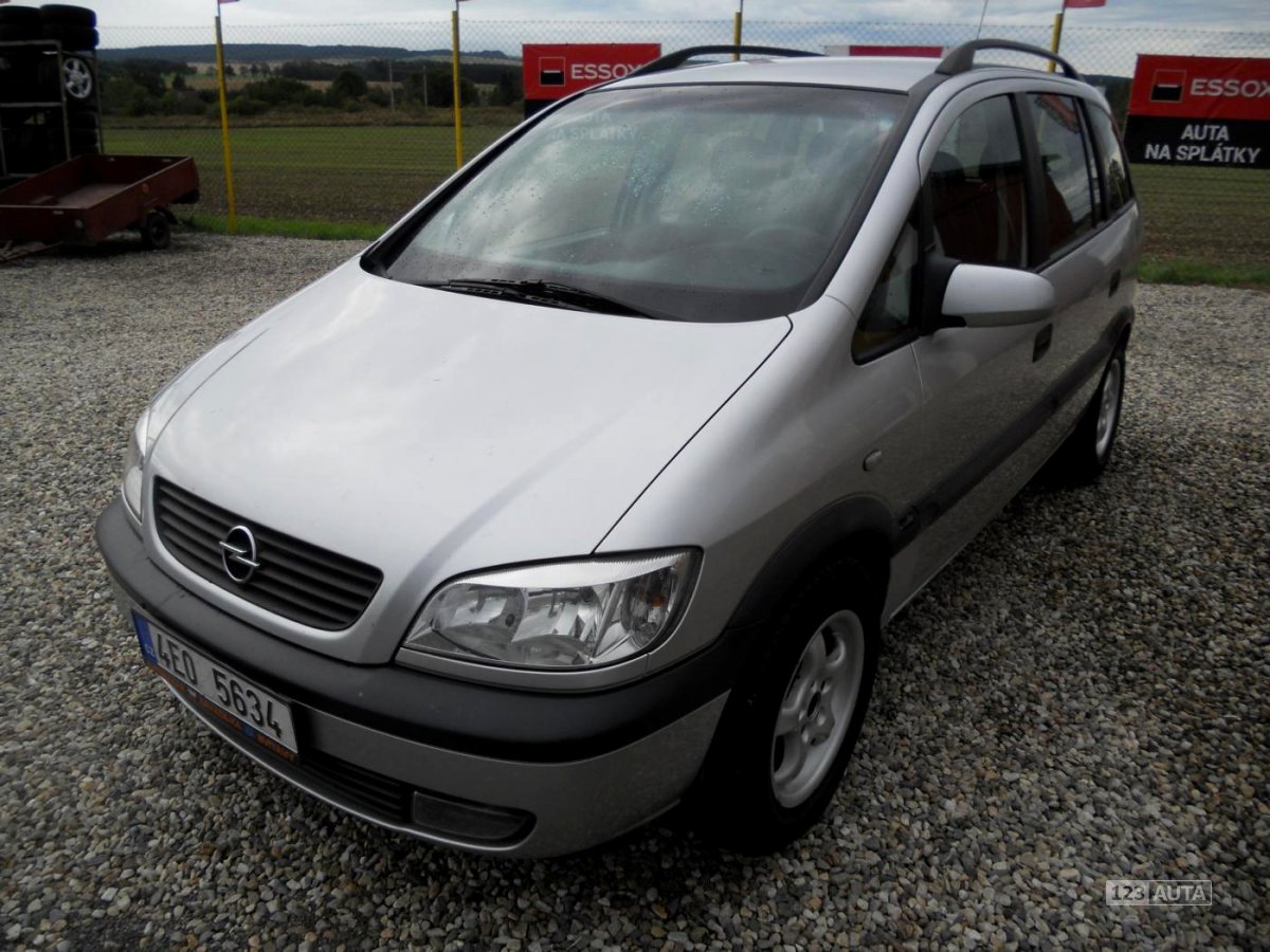 Opel Zafira, 2001 - celkový pohled