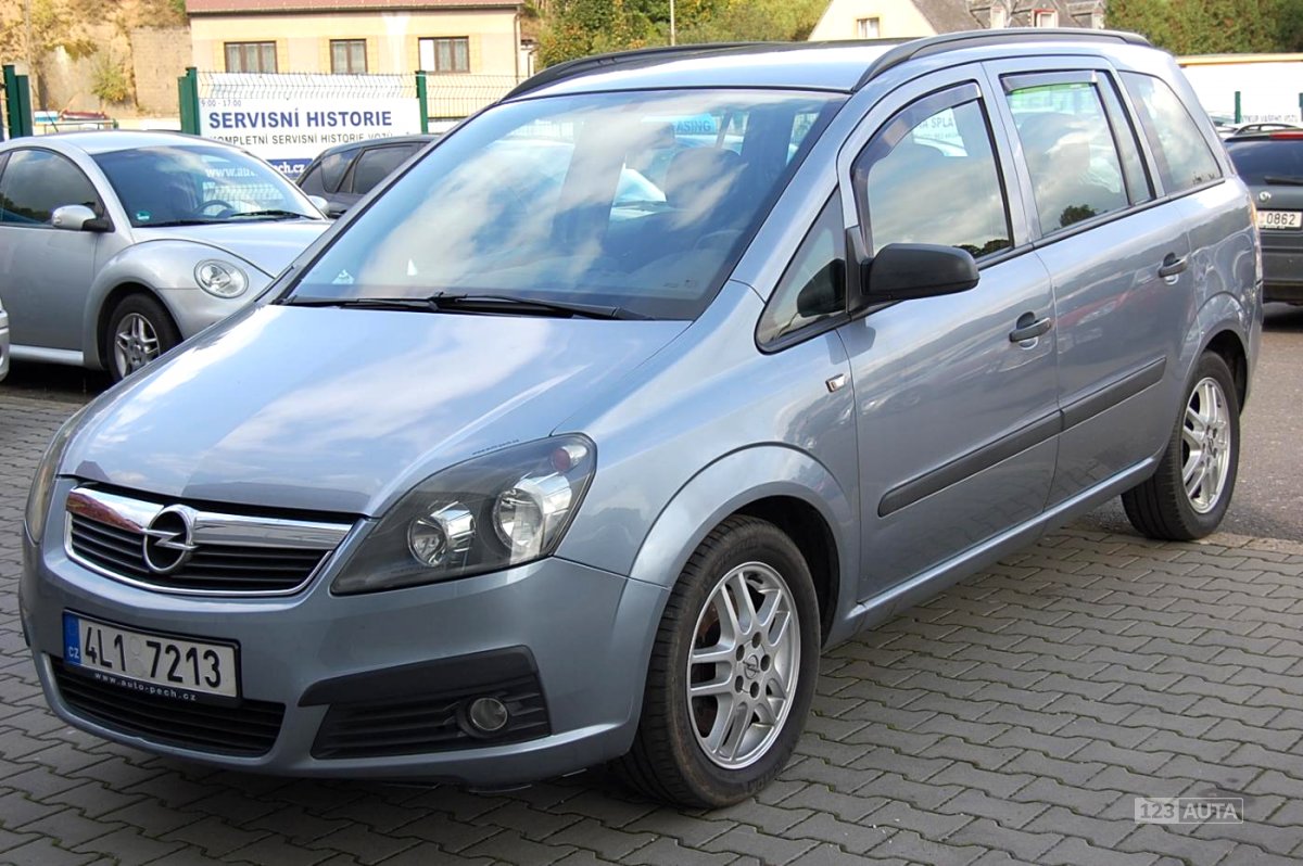 Opel Zafira, 2006 - celkový pohled