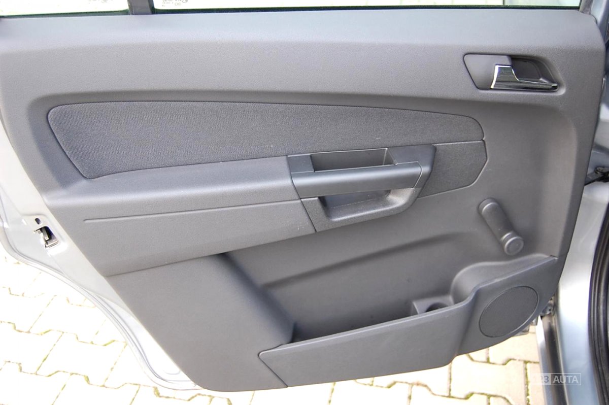 Opel Zafira, 2006 - pohled č. 10